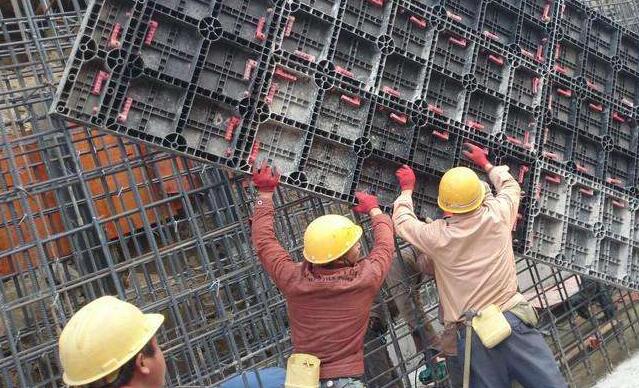 鋼闆樁防腐工作如何做？